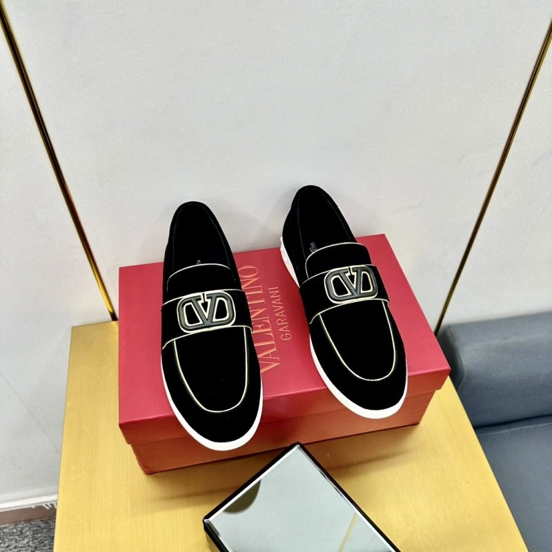 Resilient Vxlxntino Leather Shoes 231328