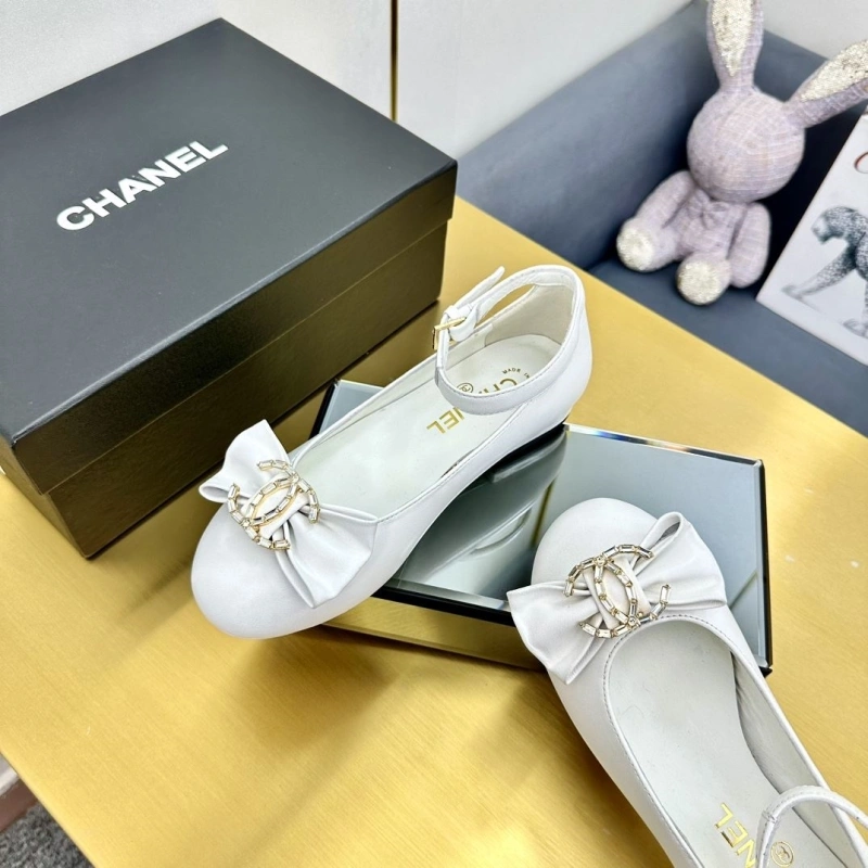 NewStyle Chxnxl Sandals 126642