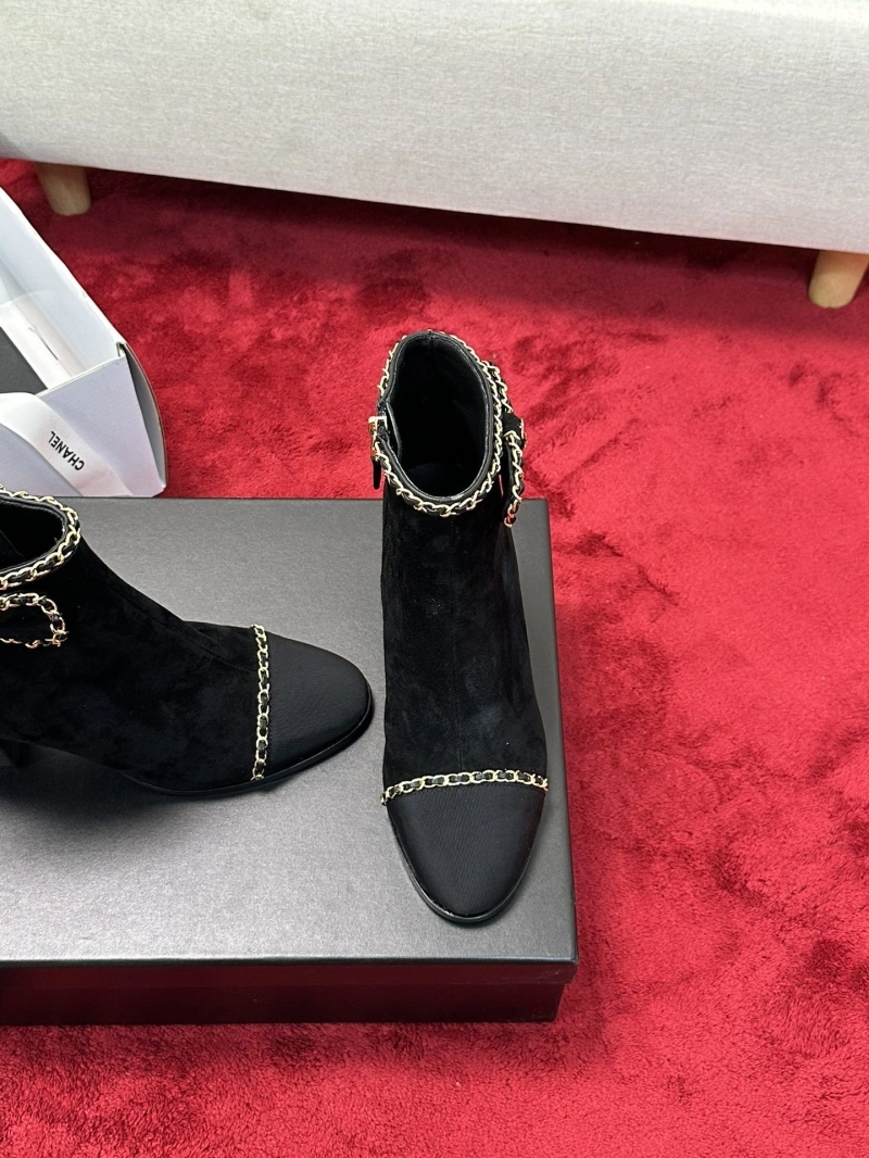 Minimalist Chxnxl Leather Shoes 126679