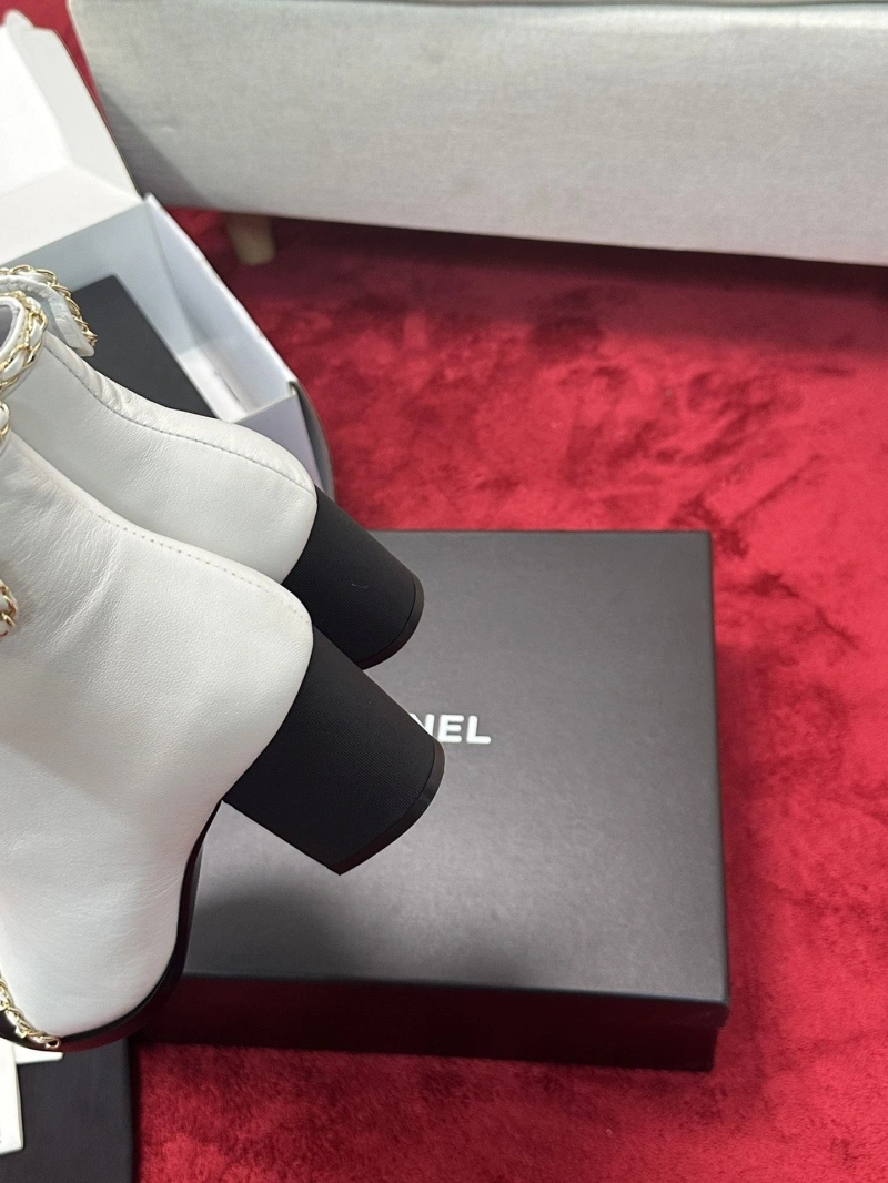 Trendsetting Chxnxl Leather Shoes 126671