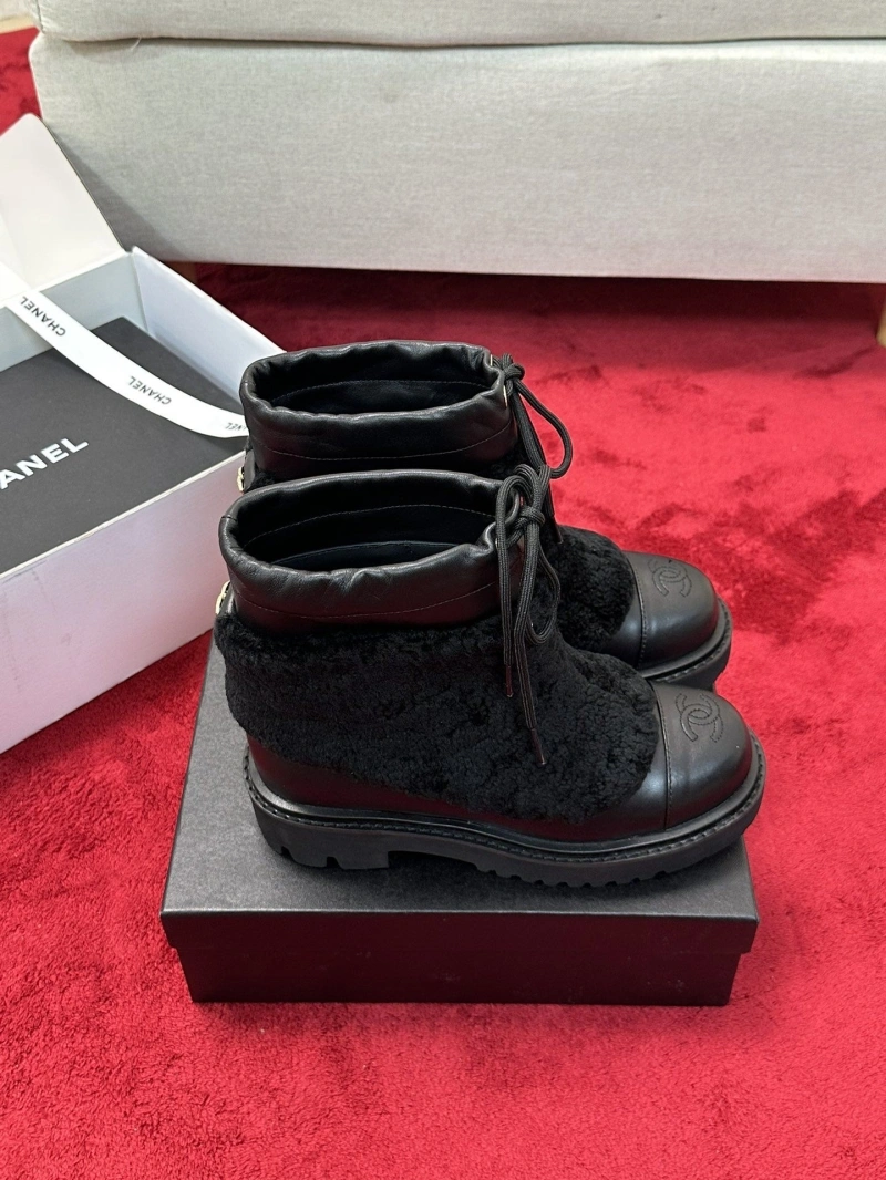 Minimalist Chxnxl Leather Shoes 126681