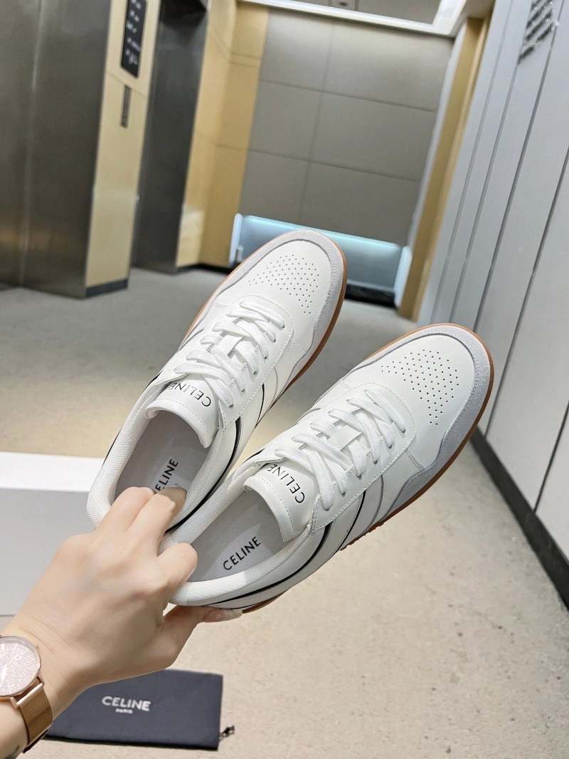 Cozy Cxlxne Sneakers 116571