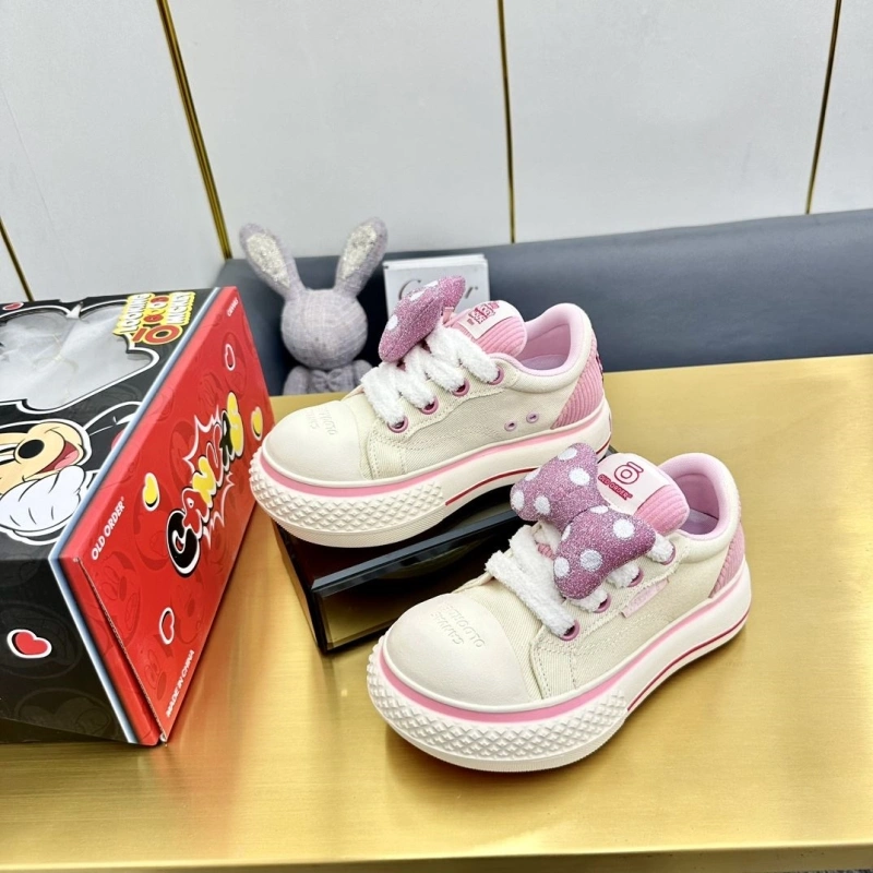 Minimalist Gxccx Casual Shoes 161624