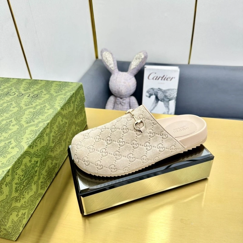 Trendy Gxccx Slippers 161595