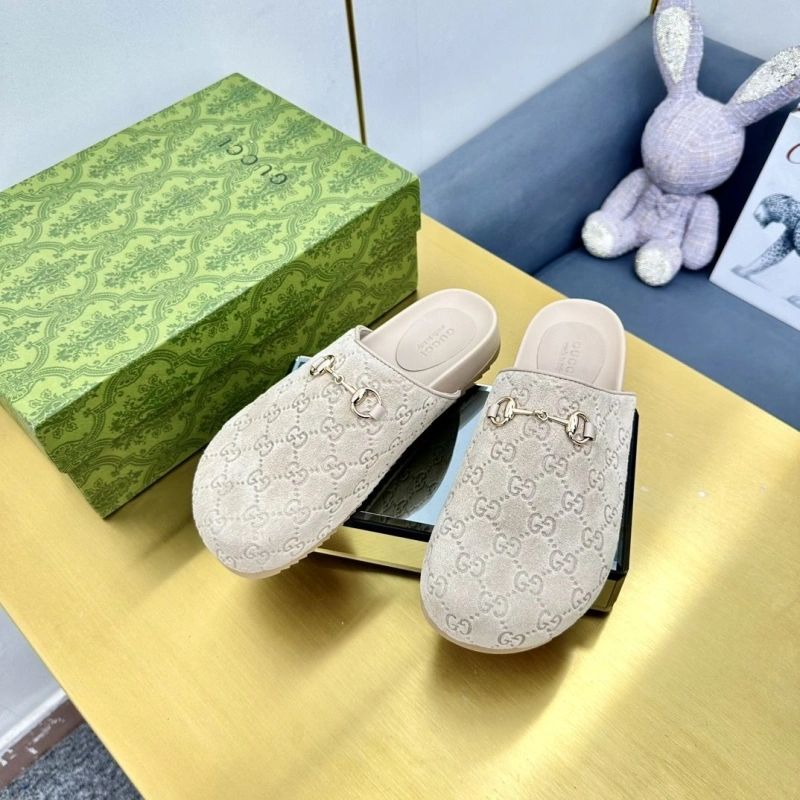Trendy Gxccx Slippers 161595