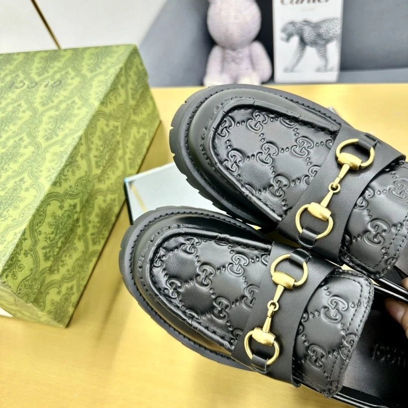 Fashionable Gxccx Leather Shoes 161603