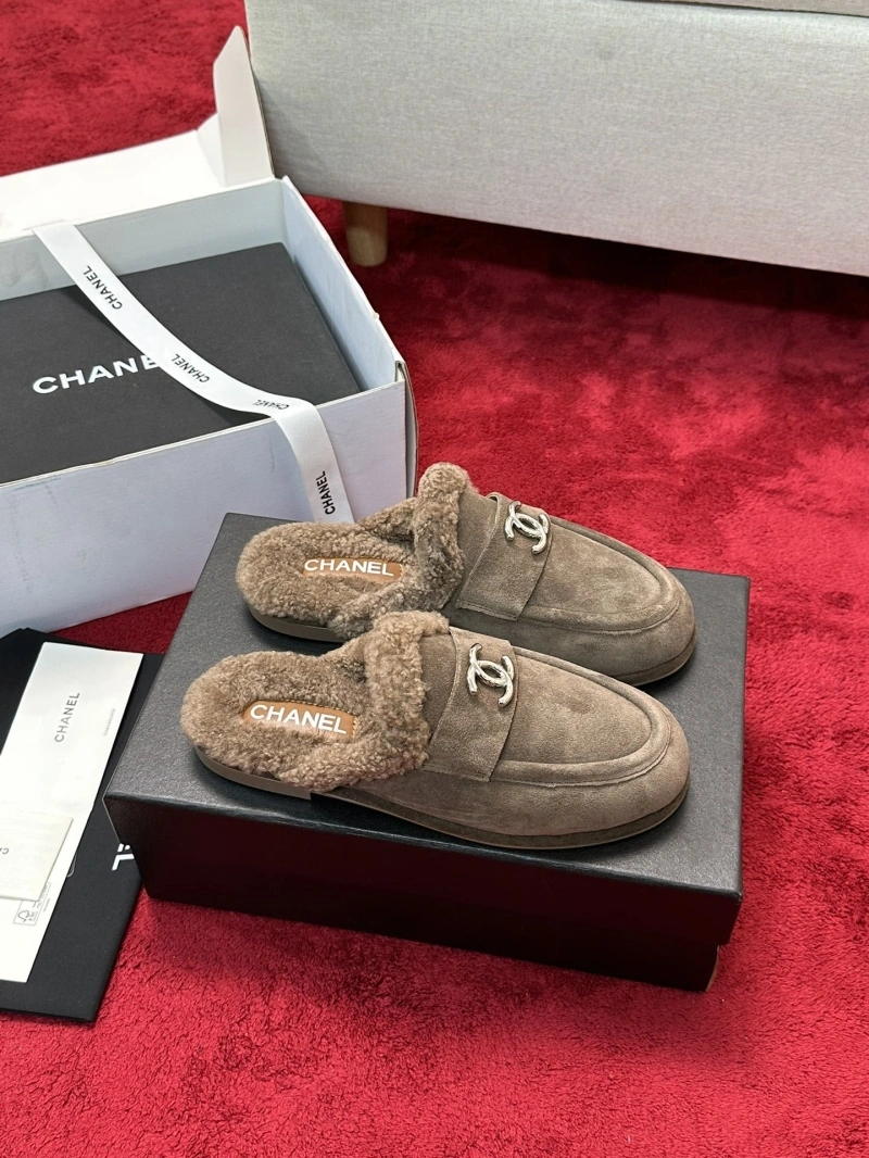Reliable Chxnxl Slippers 126593