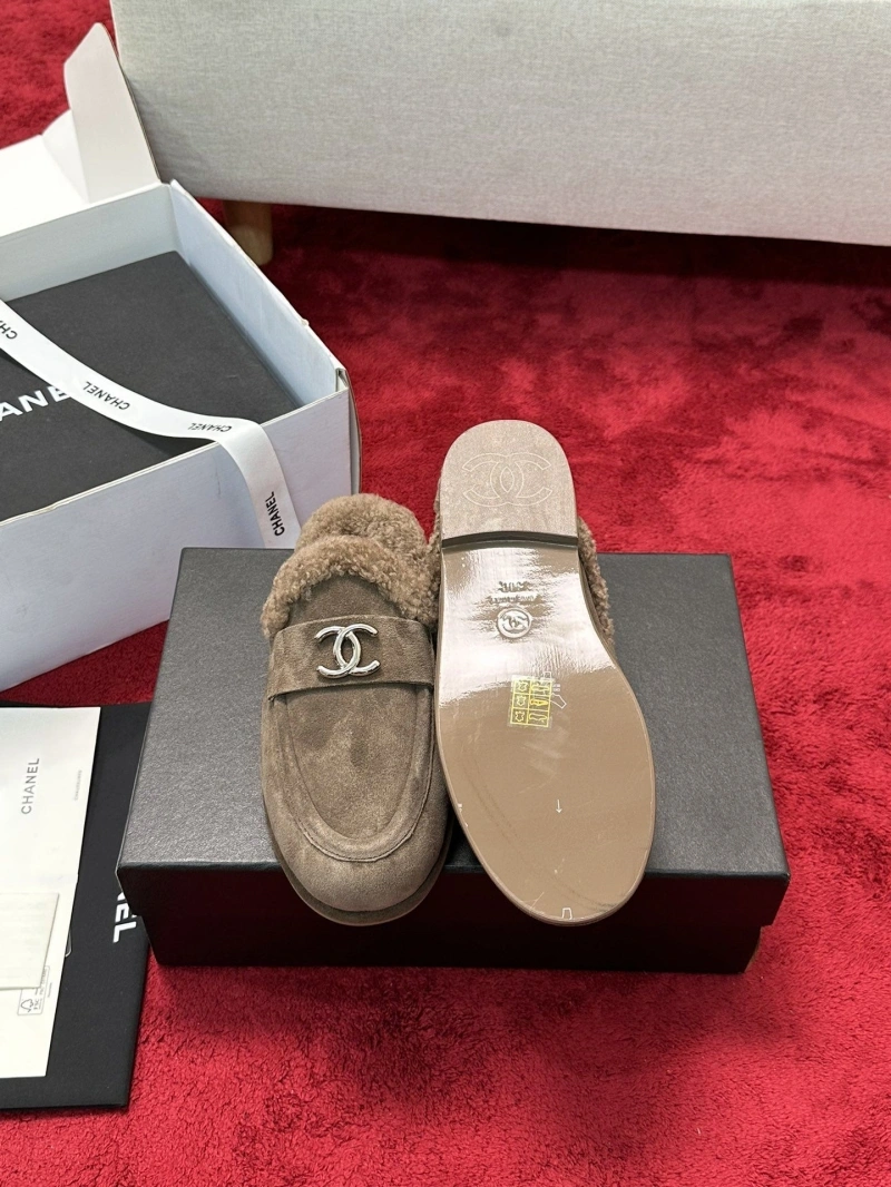 Reliable Chxnxl Slippers 126593