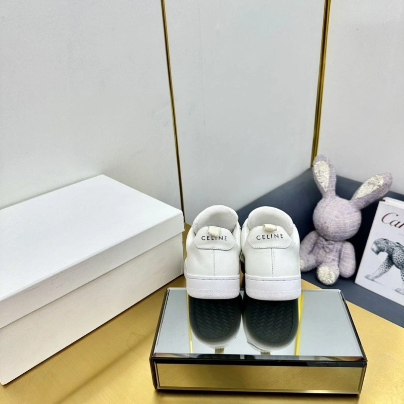 Durable Cxlxne Sneakers 116562