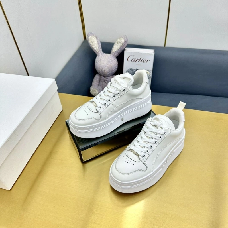 Durable Cxlxne Sneakers 116559
