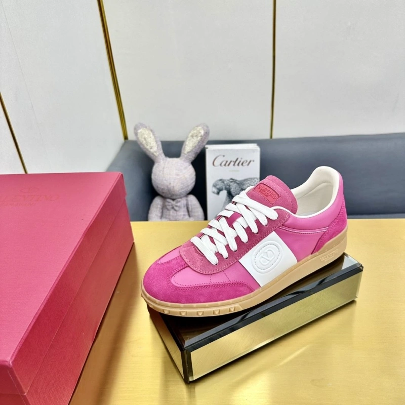 Cozy Vxlxntino Sneakers 231290