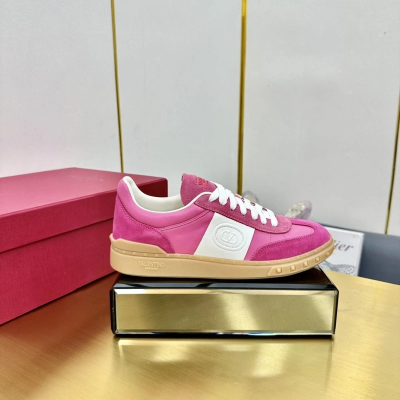 Cozy Vxlxntino Sneakers 231290