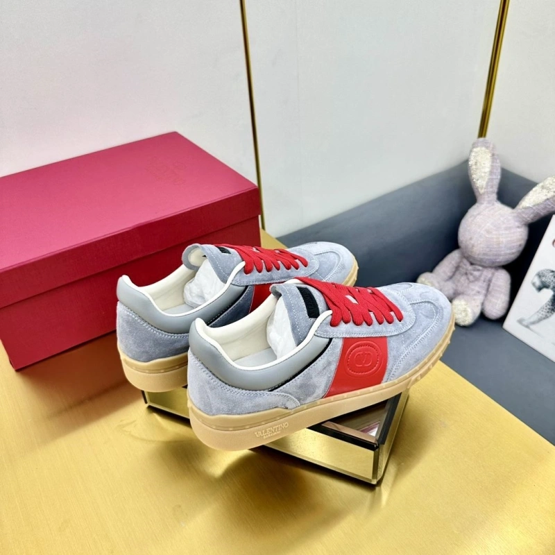 Versatile Vxlxntino Sneakers 231282