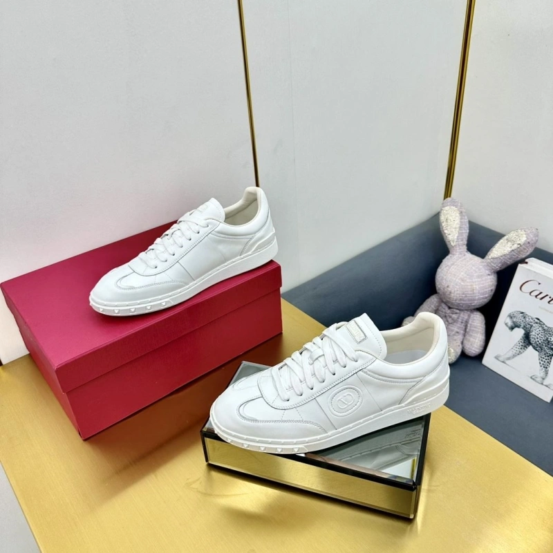 Bold Vxlxntino Sneakers 231279