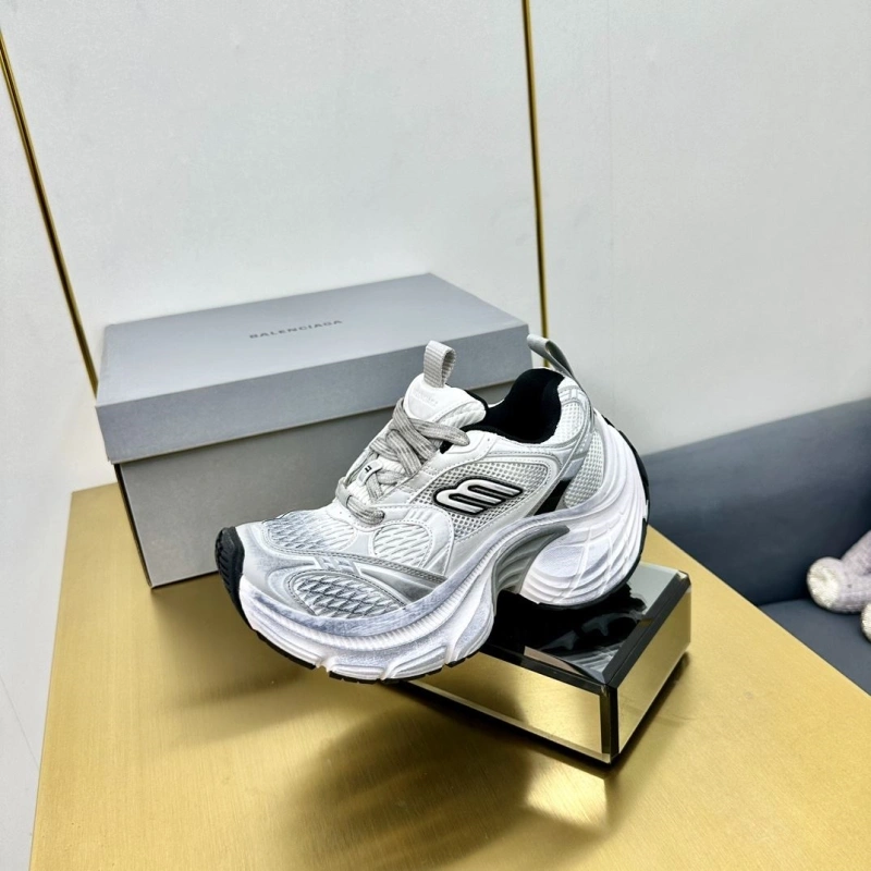 Sleek Bxlxnciaga Sneakers 109763