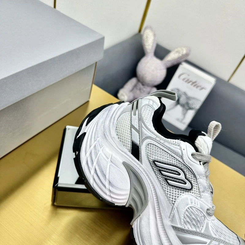 Sleek Bxlxnciaga Sneakers 109763