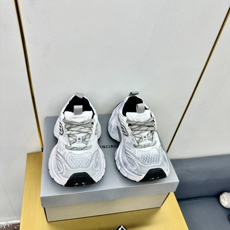 Sleek Bxlxnciaga Sneakers 109763