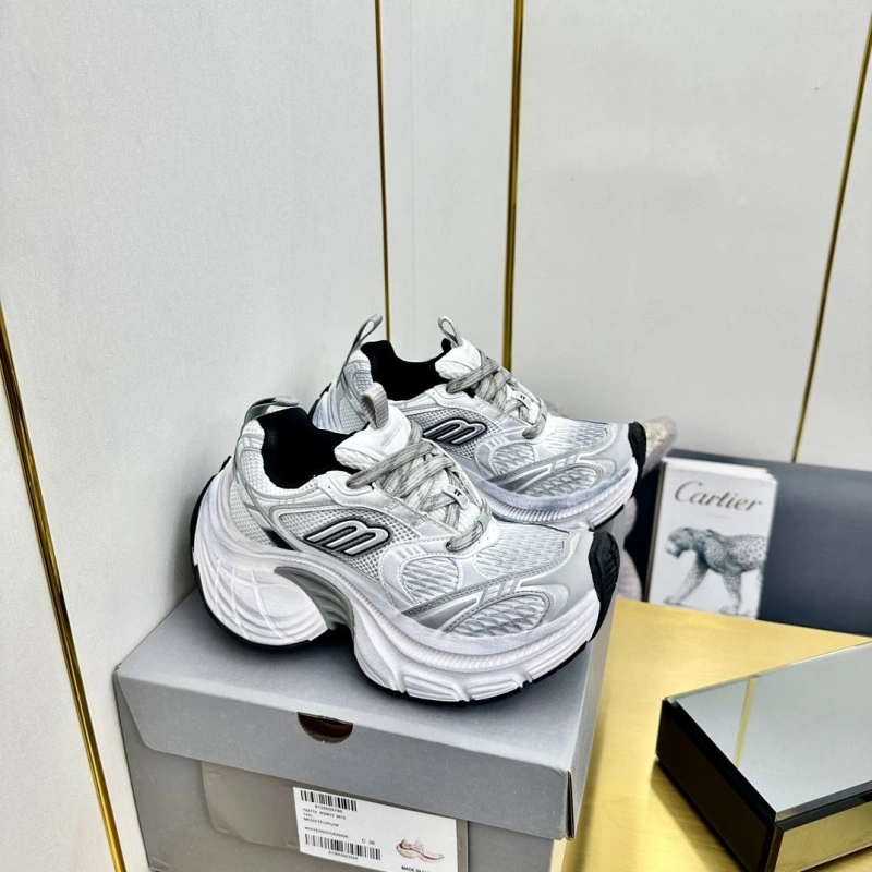 Sleek Bxlxnciaga Sneakers 109763