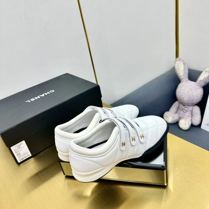 ModernLook Chxnxl Casual Shoes 126788