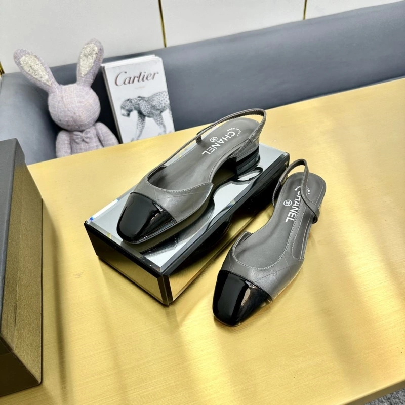 Lightweight Chxnxl Sandals 126622