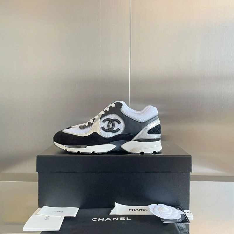 Bright Chxnxl Sneakers 132289