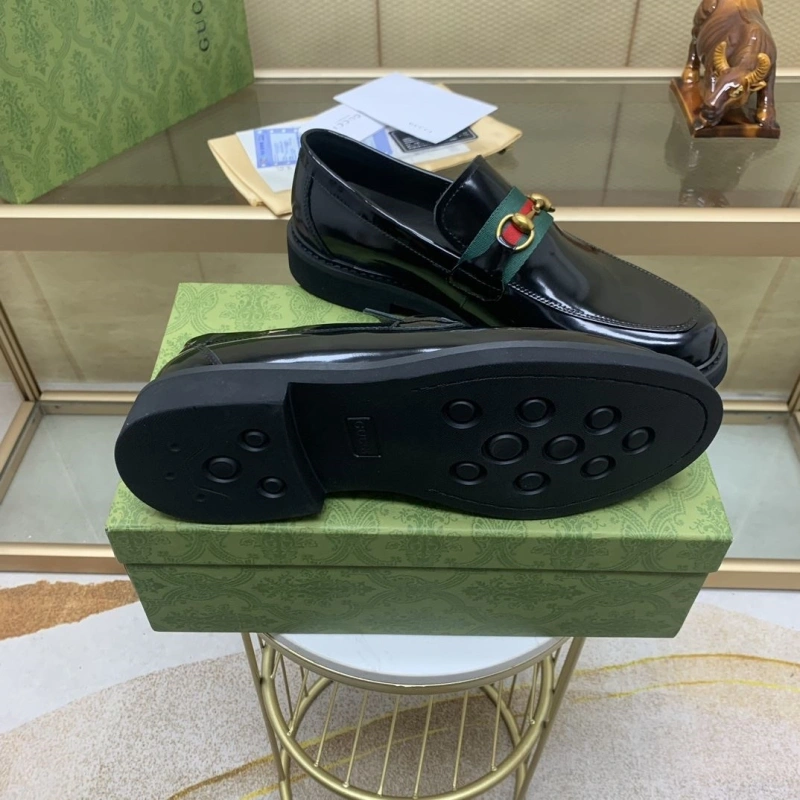 Versatile Gxccx Leather Shoes 165297