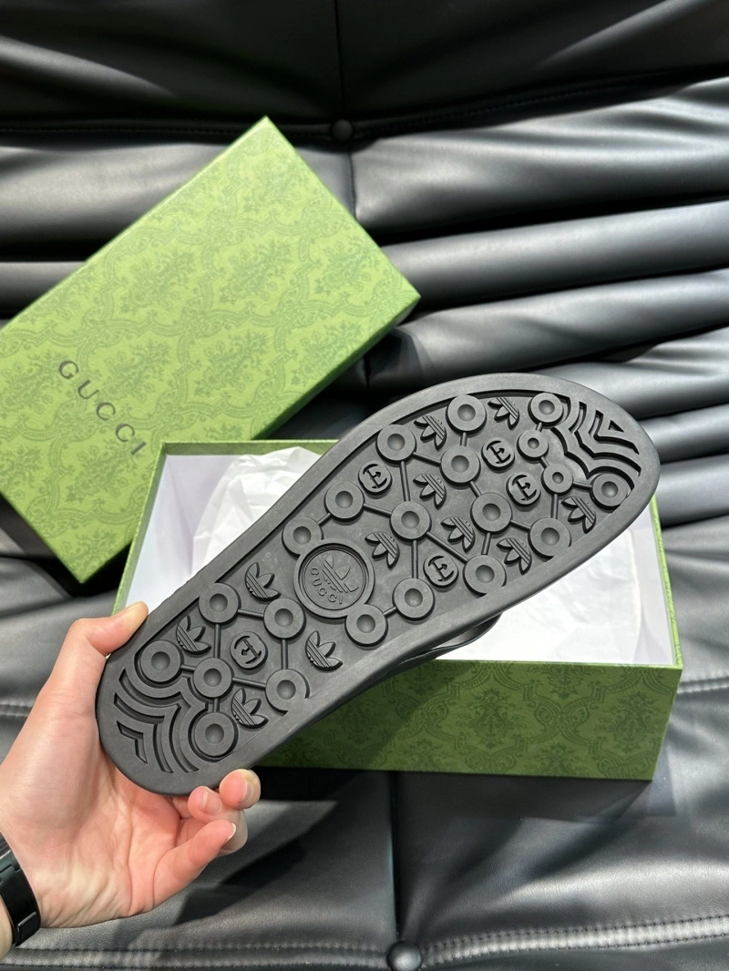 Efficient Gxccx Slippers 165307