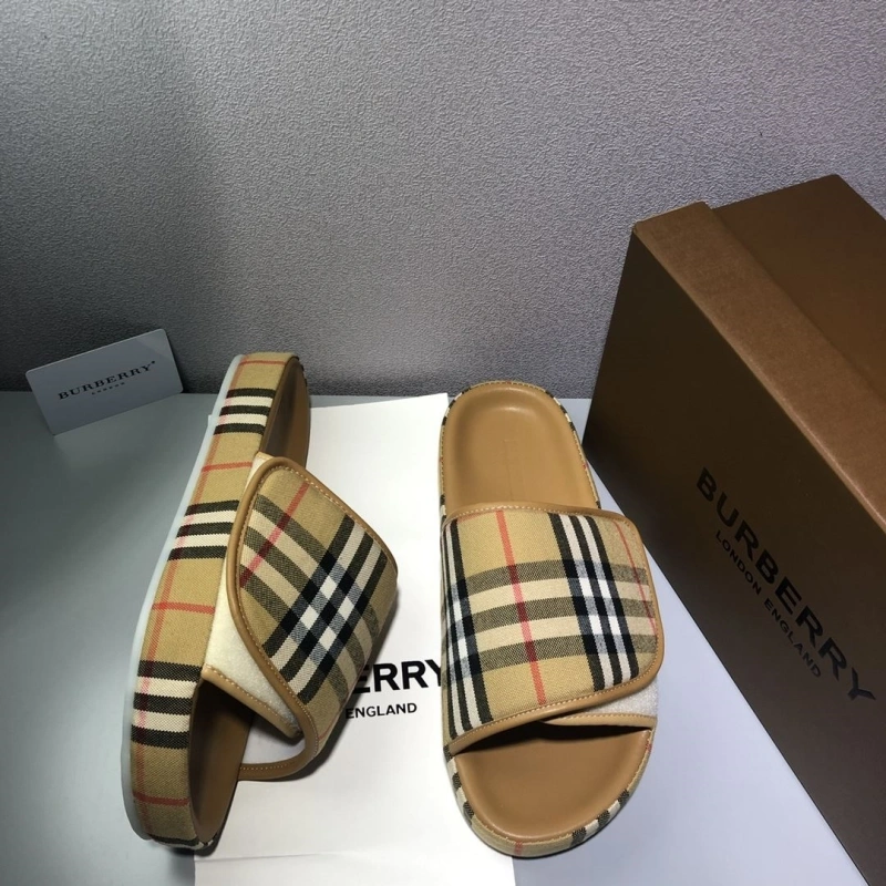 Bold Bxrbxrry Slippers 115442