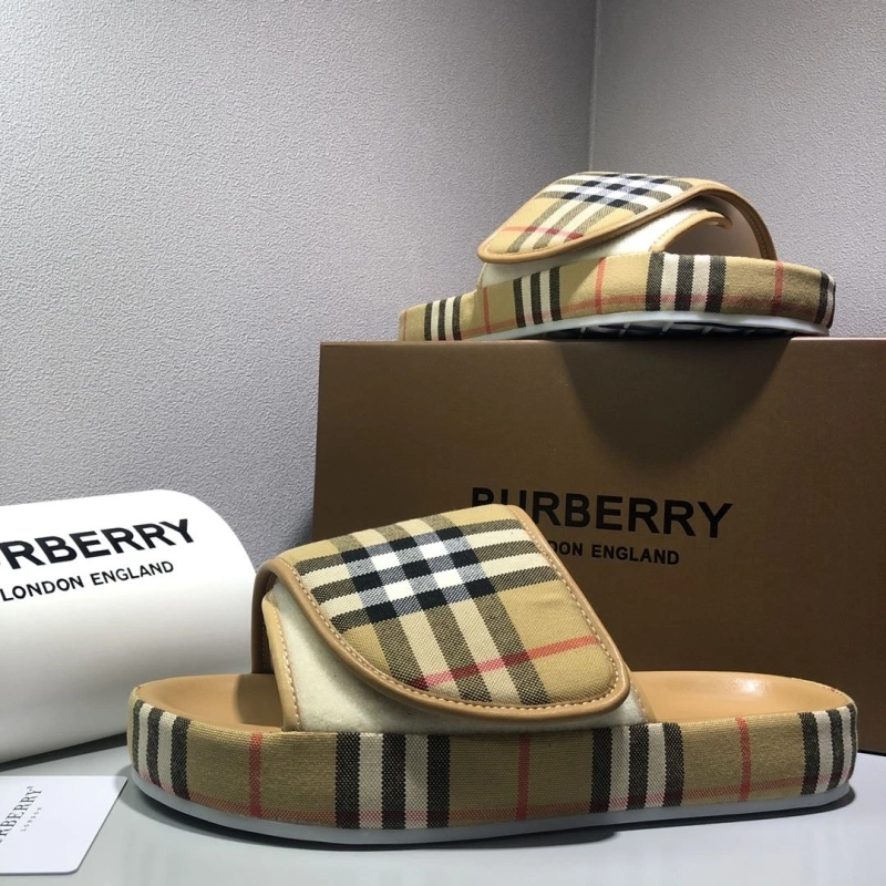 Bold Bxrbxrry Slippers 115442