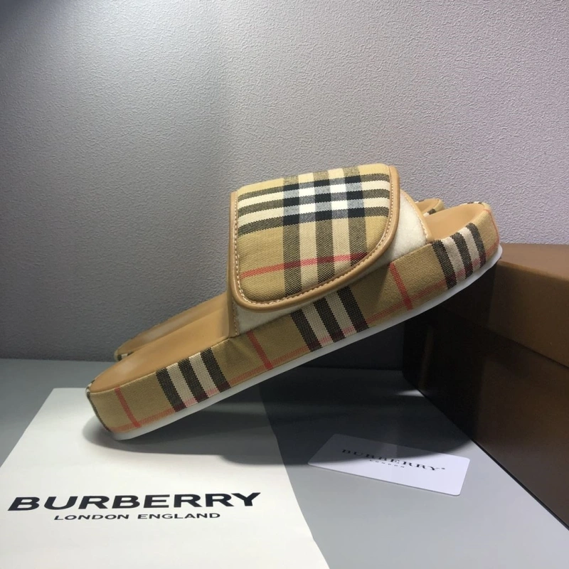 Bold Bxrbxrry Slippers 115442