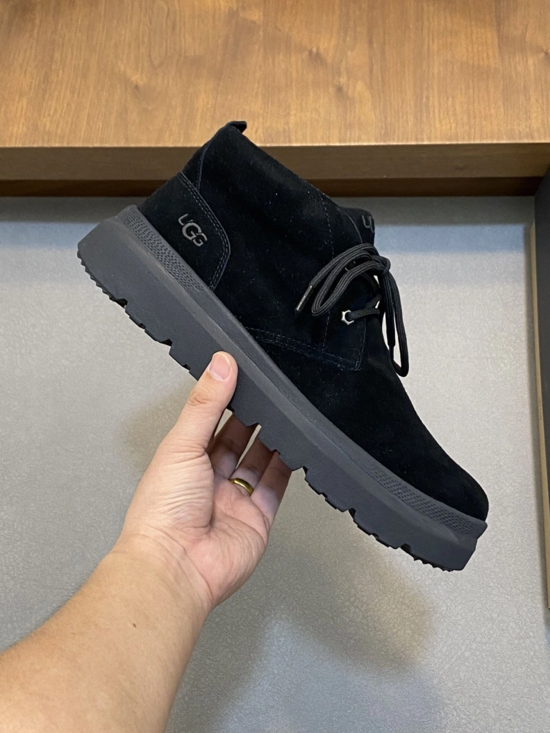 Durable UGX Casual Shoes 227915