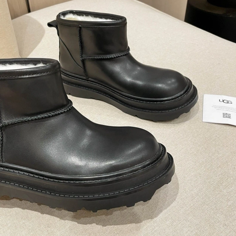 Breathable UGX Boots 227938