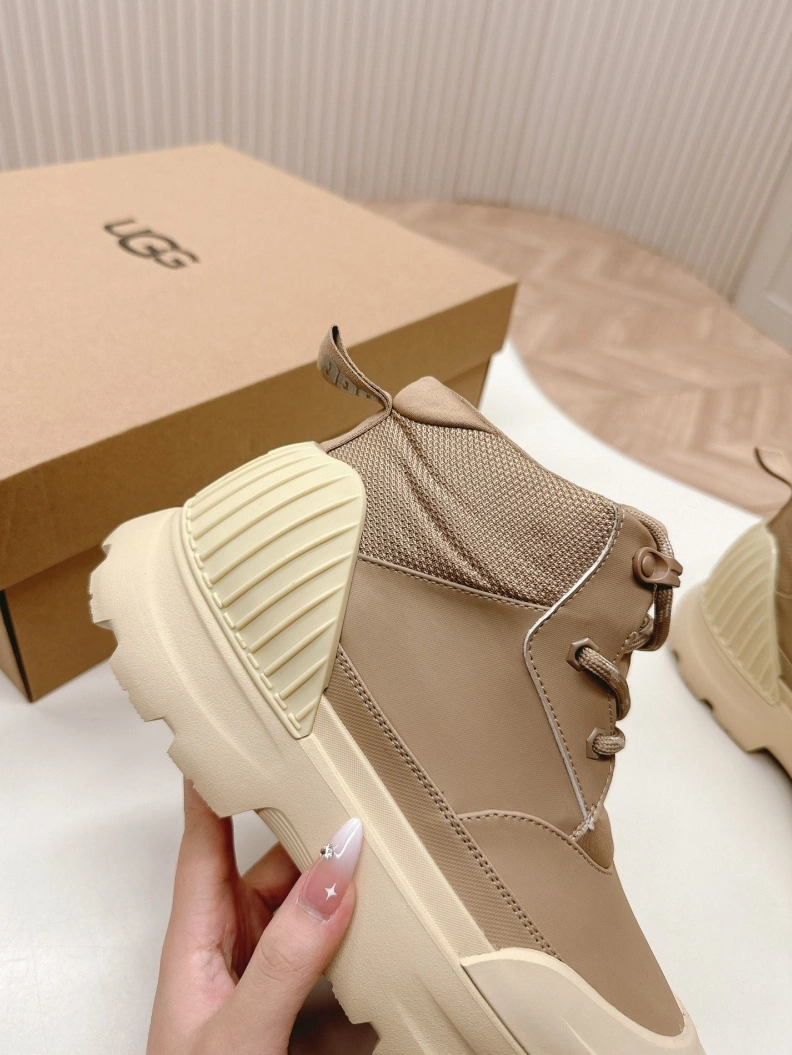 Flexible UGX Boots 227922