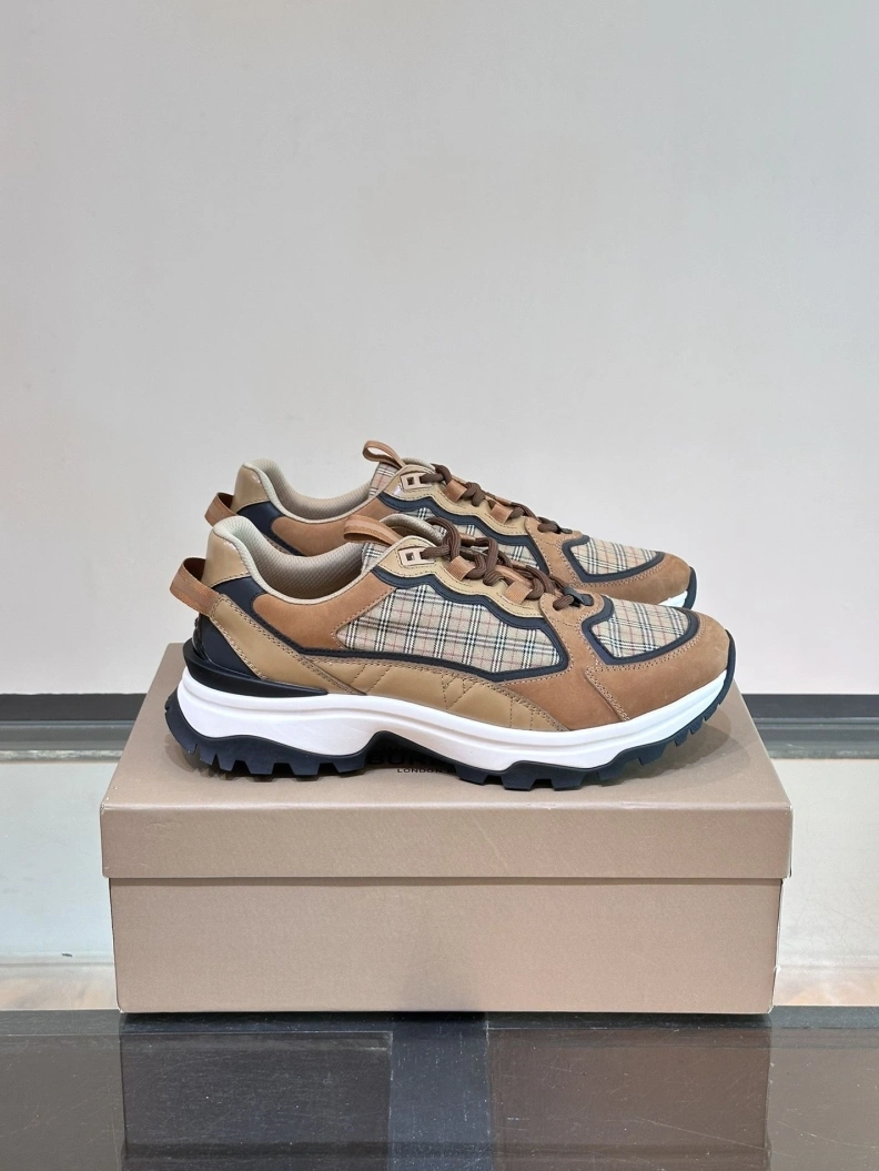 Flexible Bxrbxrry Sneakers 114569