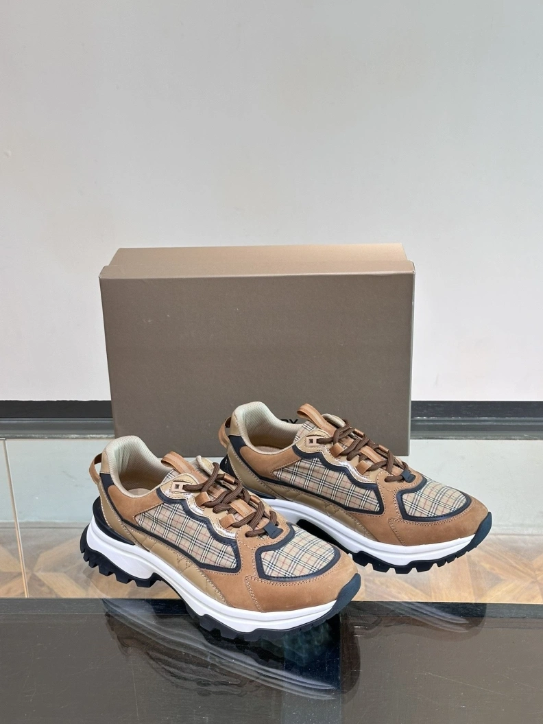 Flexible Bxrbxrry Sneakers 114569