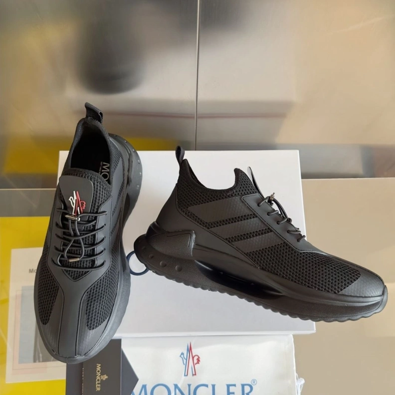 Flexible Mxnclxr Sneakers 197426