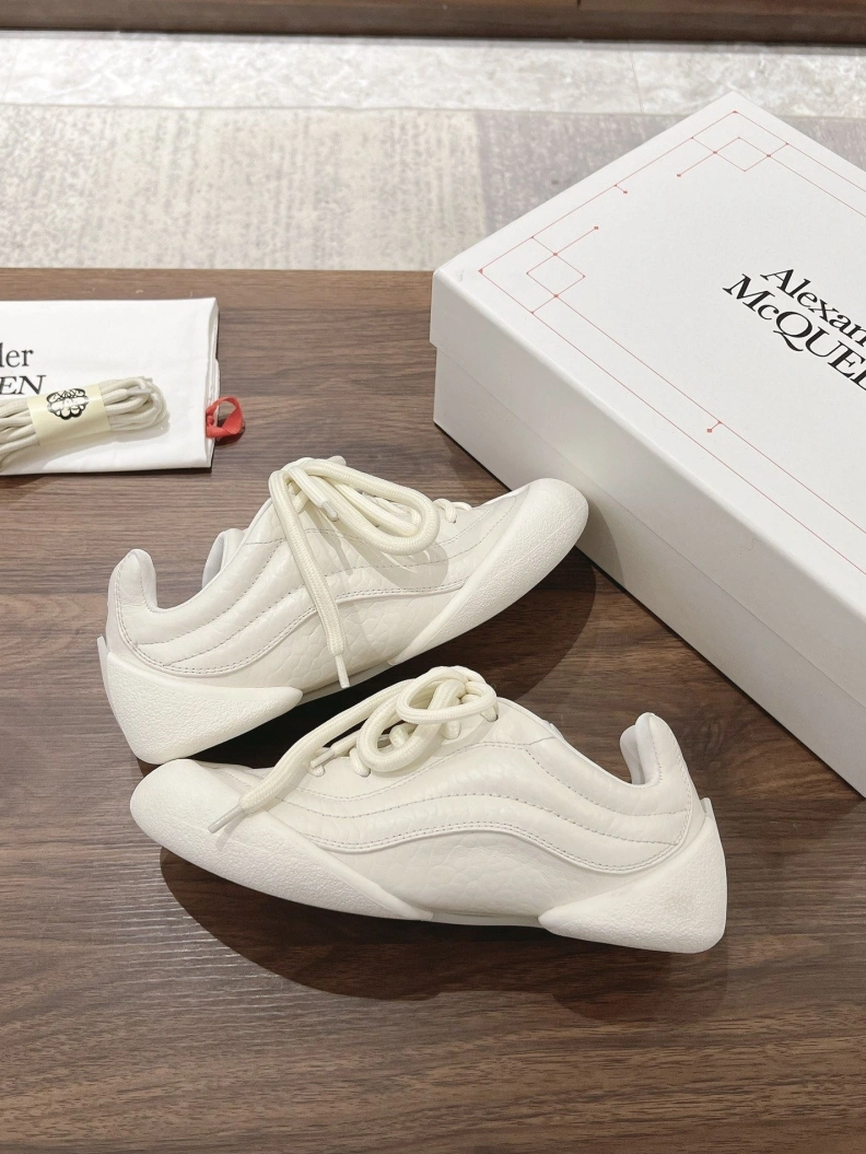 HighQuality Othxr Sneakers 210991