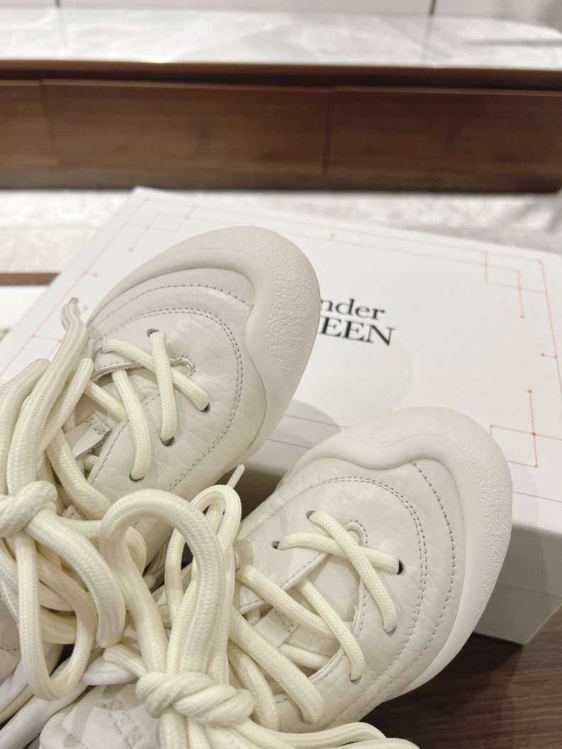 HighQuality Othxr Sneakers 210991