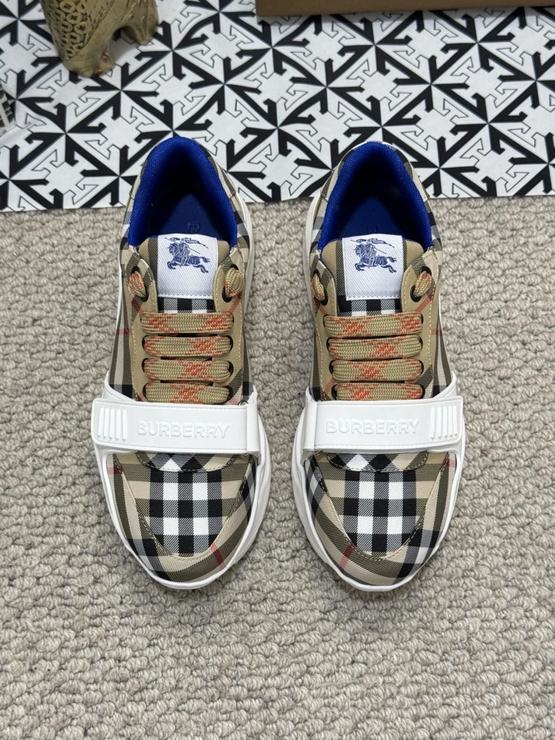 Popular Bxrbxrry Sneakers 114559