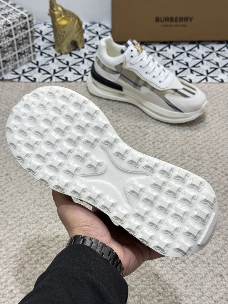 EasyMatch Bxrbxrry Sneakers 114557