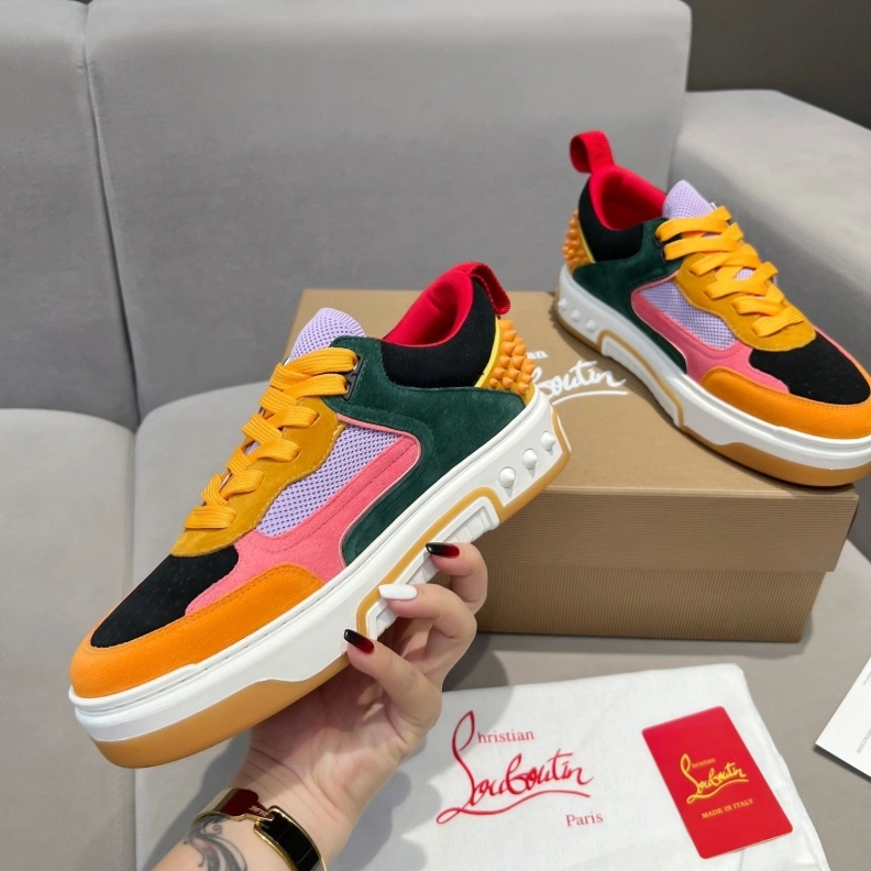 Versatile Othxr Sneakers 210958