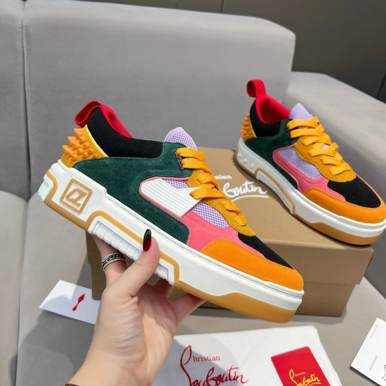 Versatile Othxr Sneakers 210958