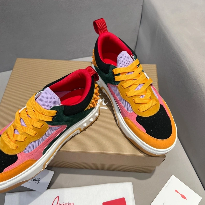 Versatile Othxr Sneakers 210958