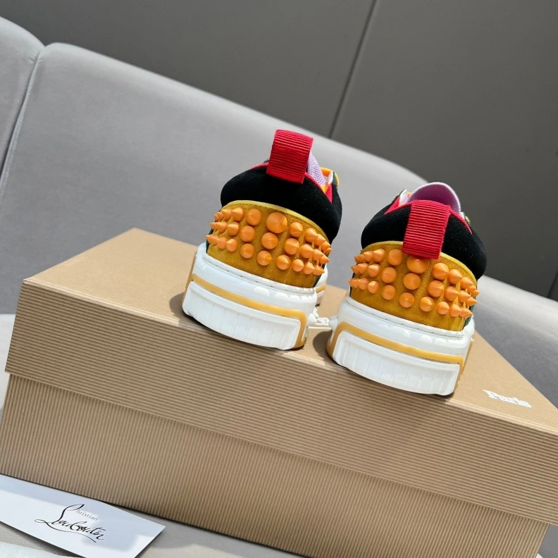 Versatile Othxr Sneakers 210958