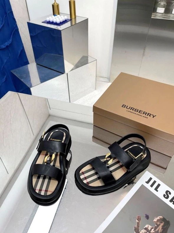 Elegant Bxrbxrry Sandals 114608