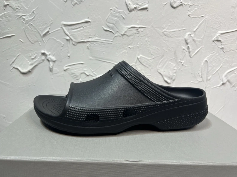 Bxlxnciaga Slippers Sophisticated 109310