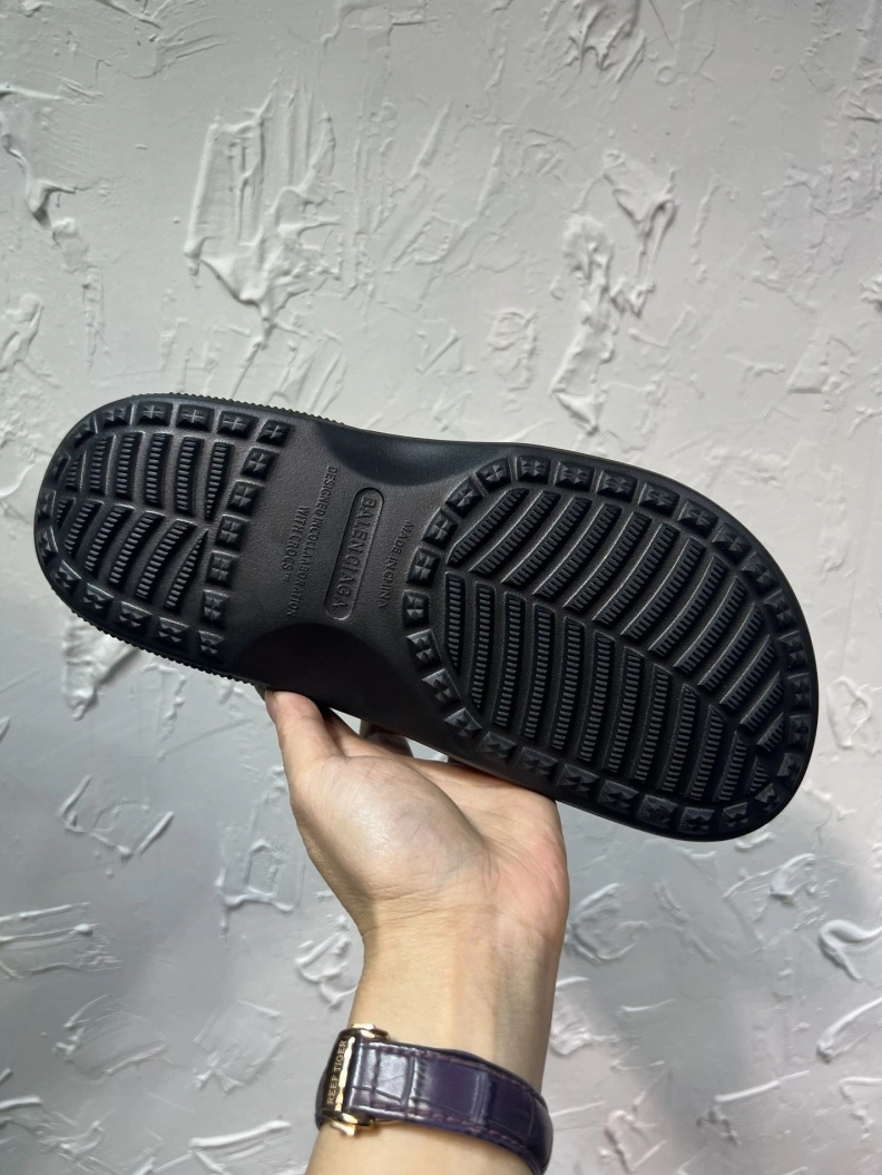 Bxlxnciaga Slippers Sophisticated 109310