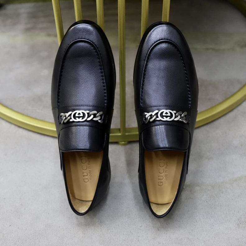 Flexible Gxccx Leather Shoes 156279