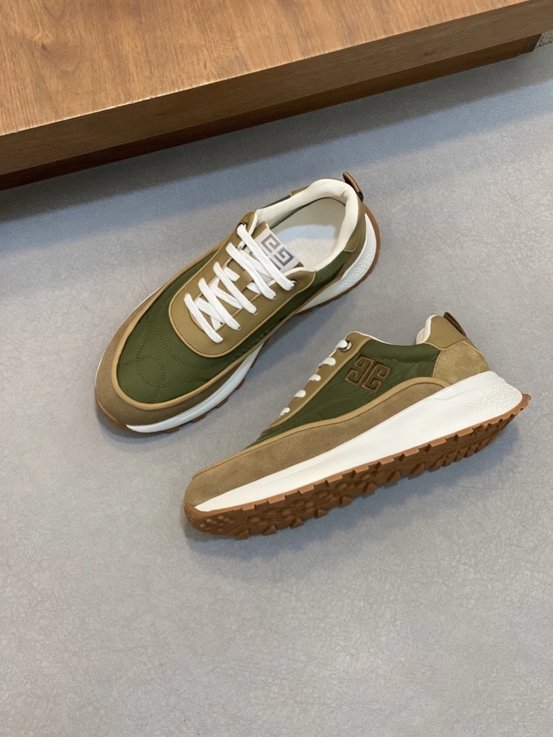 UrbanStyle Gxvxnchy Sneakers 152542