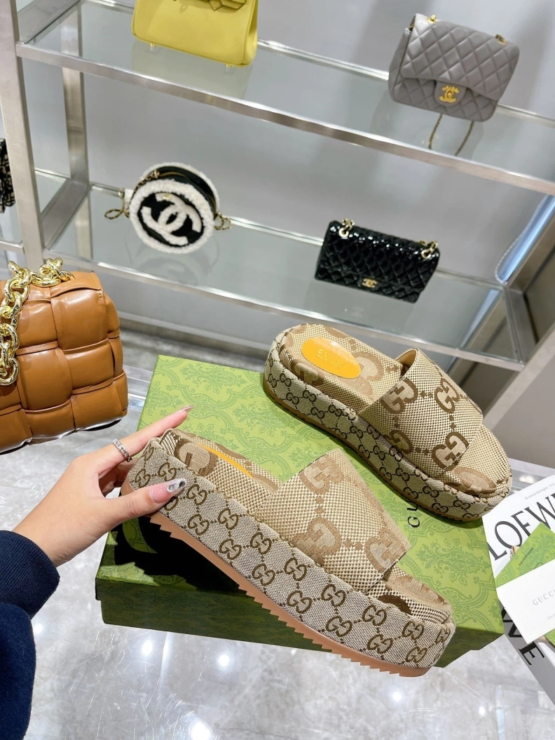 Bold Gxccx Slippers 156245